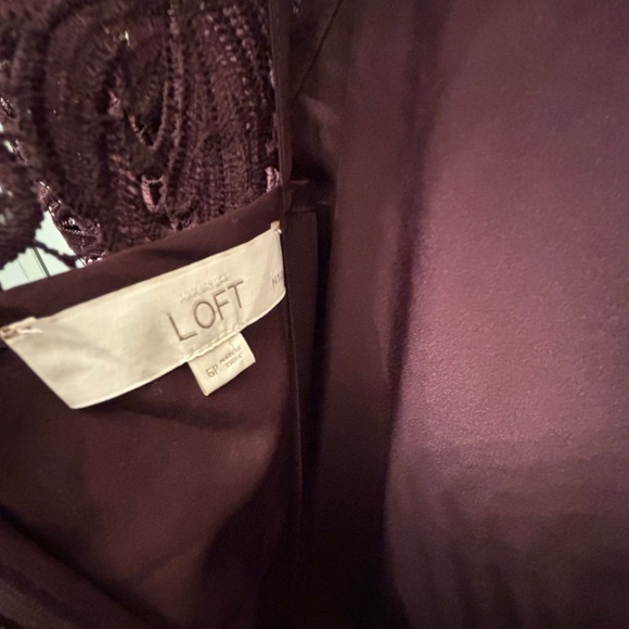 New LOFT Burgundy Lace Shift Dress - Picture 3 of 5